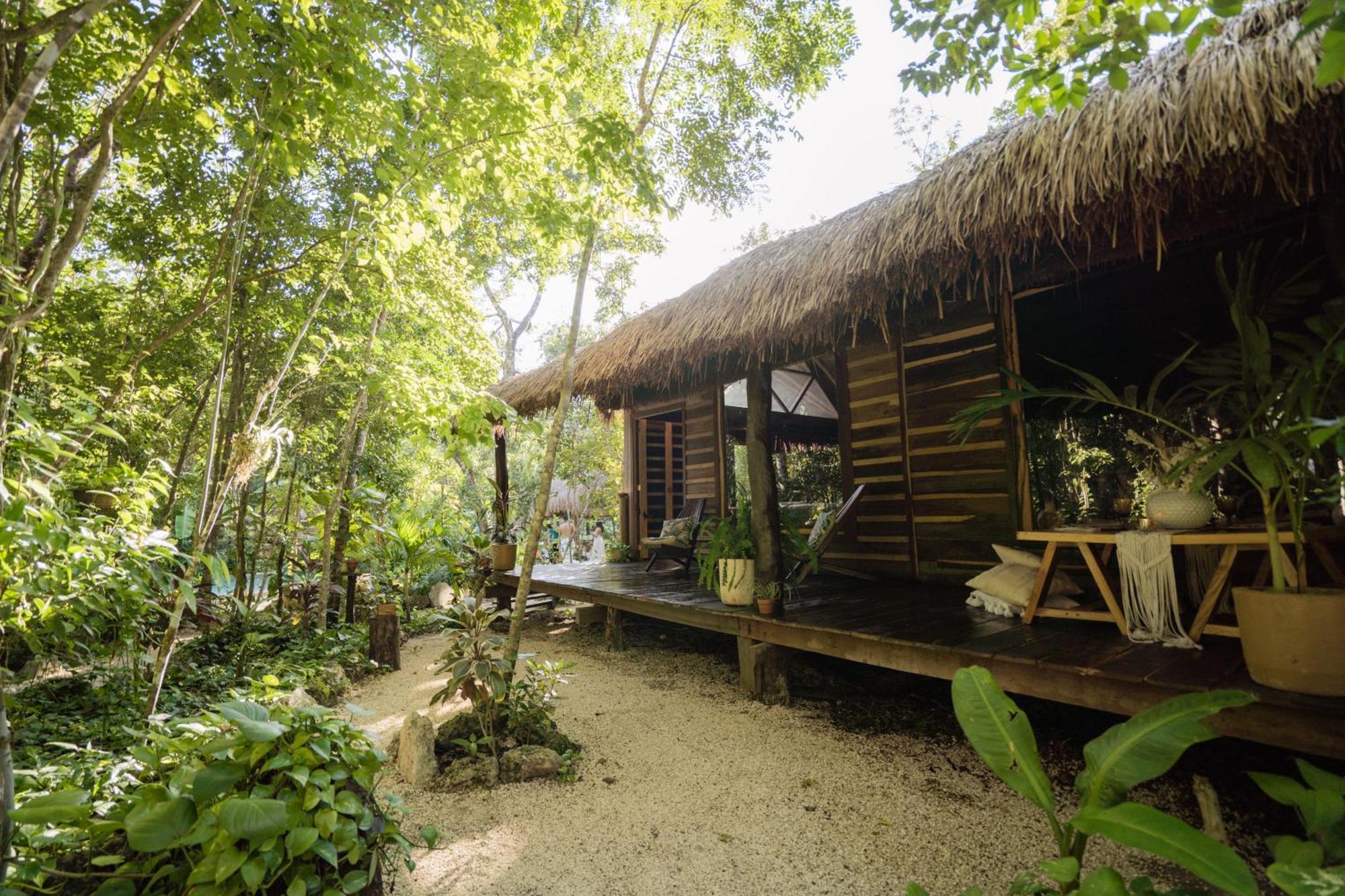 Madre Tierra Eco Habitat Guest House Puerto Morelos Bagian luar foto