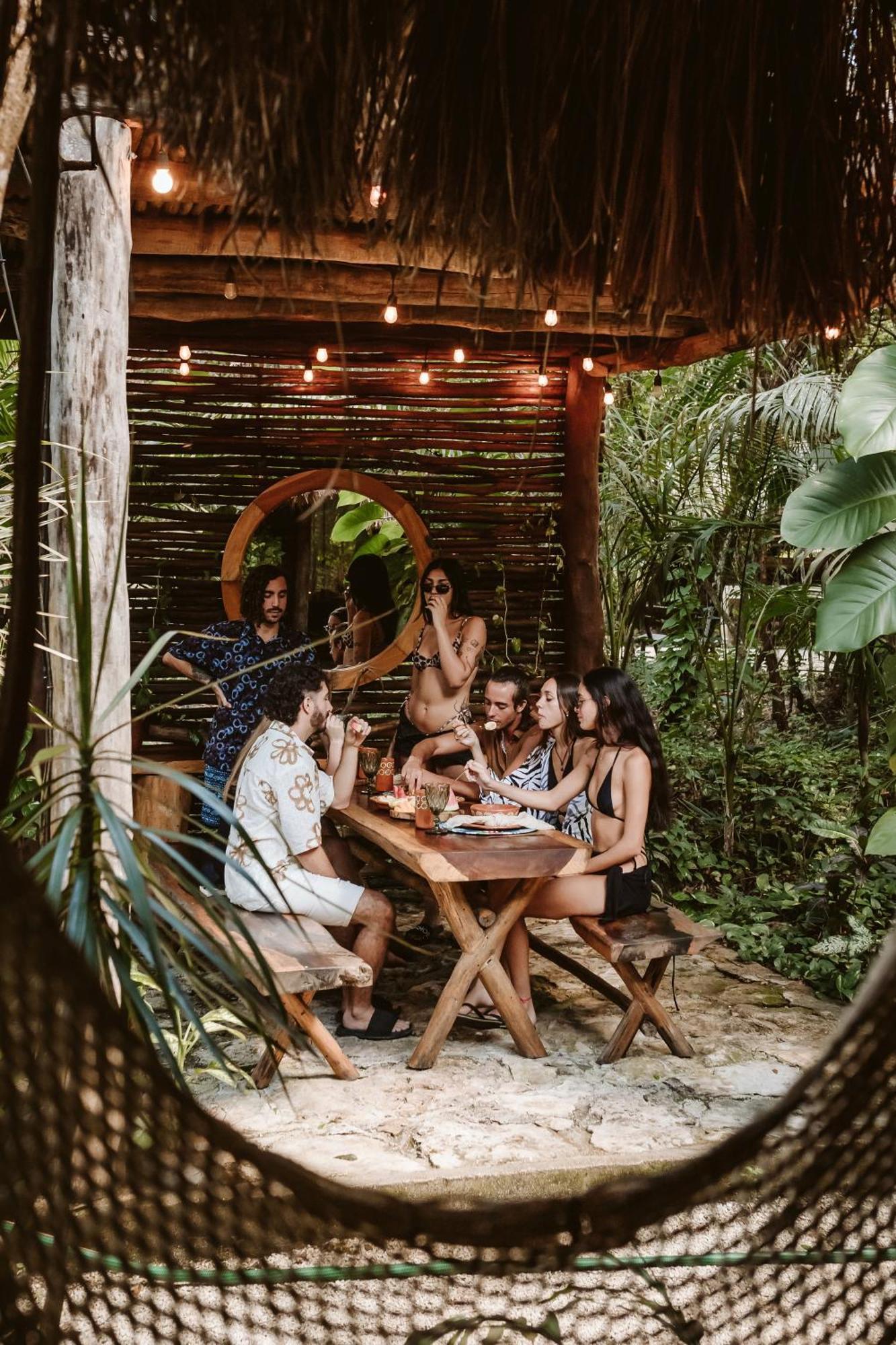 Madre Tierra Eco Habitat Guest House Puerto Morelos Bagian luar foto
